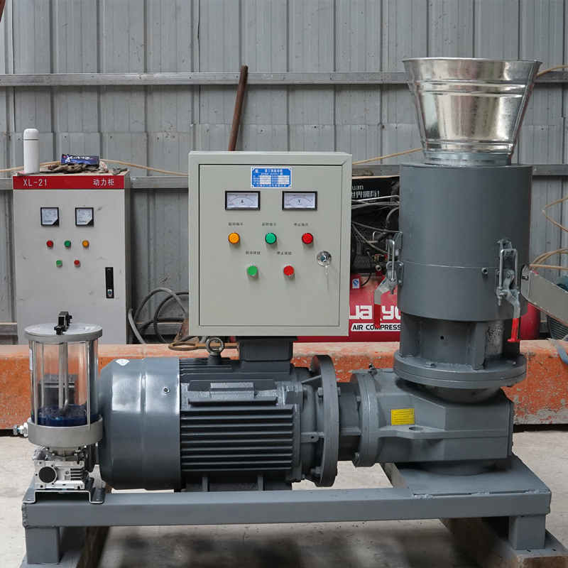22kw Ahşap Pelet Yapma Makinesi için 300kg / H Düz Kalıp Ahşap Pelet Değirmeni