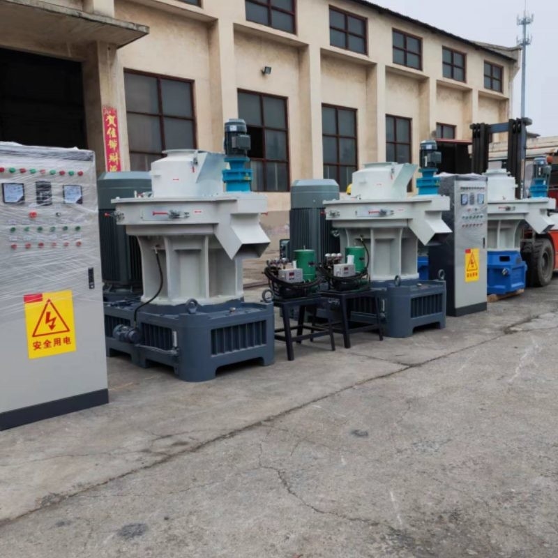 Pirinç Kabuğu Dikey Pelet Değirmeni 5Ton / H Biyokütle Halkalı Paketleme Makinası ile Pelet Makinesi