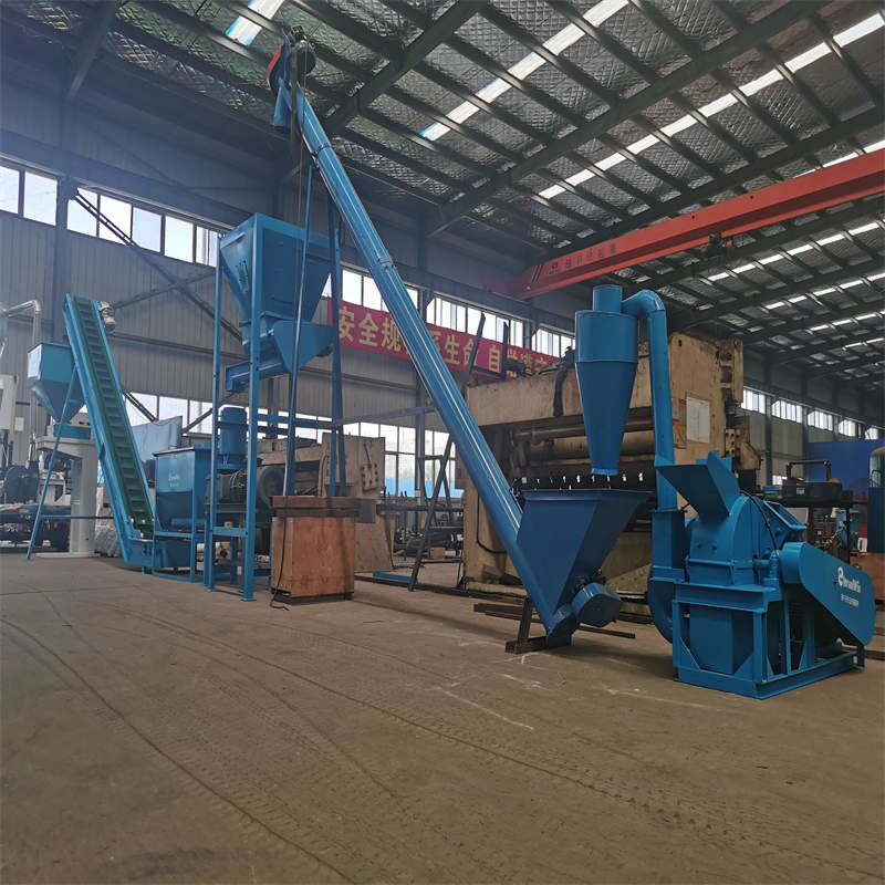 118KW Ahşap Pellet Üretim hattı 1000-2000kg/H 2000*500*600cm Elektrik Kontrol Kabinesi