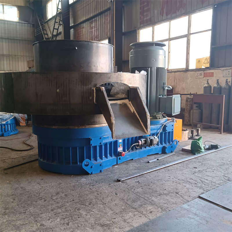 Biyokütle için yoğunluk briketleme makinesi 200-500kg/saat Çıkış Kapasitesi 18.5kw Güç tüketimi