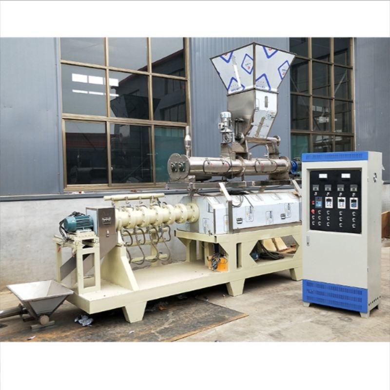 Beyaz Mavi Paslanmaz Çelik Malzeme vida besleme extruder köpek yemeği kedi yemeği extruder üretim hattı