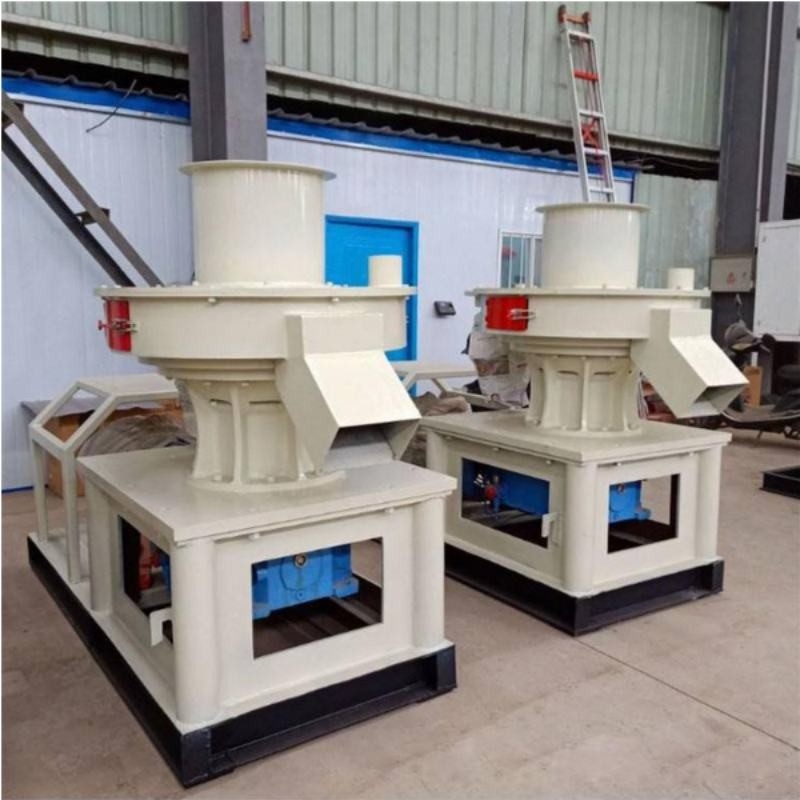 Verimlilik Ahşap saman çöpü briketleri için biyomassa briket makinesi 200-500kg/h kapasite ve 18.5kw
