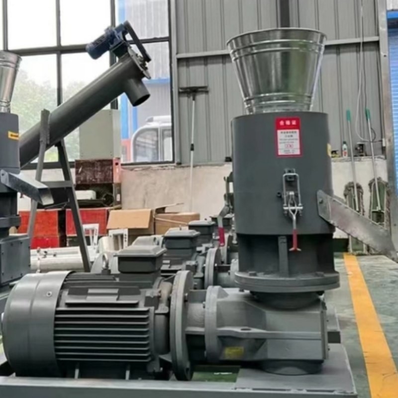Özel 7.5KW Ahşap Pellet Yapma Biyokütle Pellet Makinesi Küçük Biyokütle Pellet Makinesi Tam Otomatik Pellet Makinesi