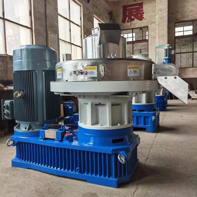 Yüksek Kullanım Hızı Biyokütle Pellet Makinesi Büyük Kapasiteli Yanma için Ahşap Pellet Makinesi