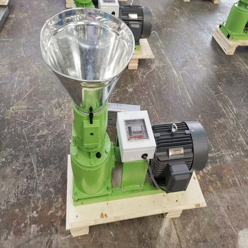 Küçük Ölçekli Yem Pellet Yapma Makinesi 4KW Motor Elektrikli Tipi Hayvan Yemleri Mühennesi