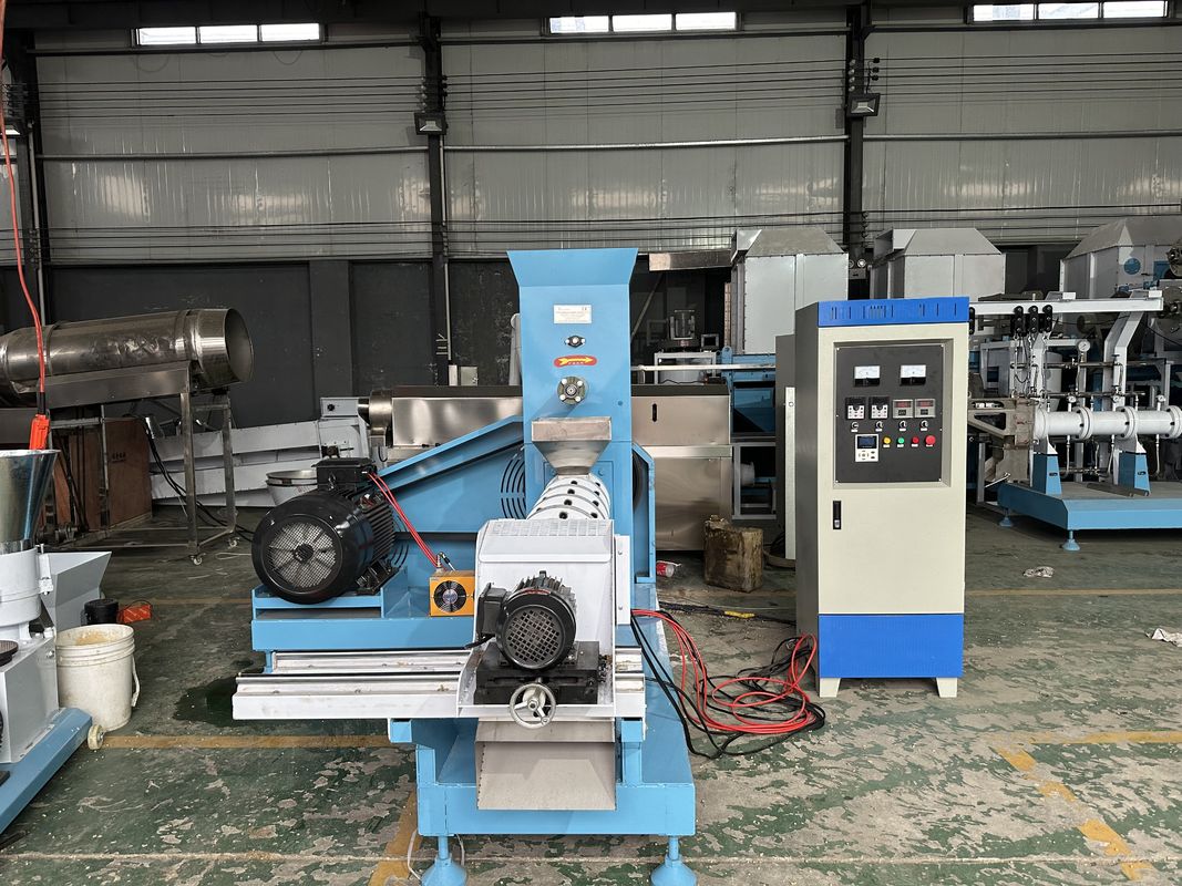 0.5-1 Ton/saat Kapasiteli, Ot Yemi Hammaddeli ve Mühendis Kılavuzlu Kurulumlu Hayvan Yemi Pelet Üretim Hattı