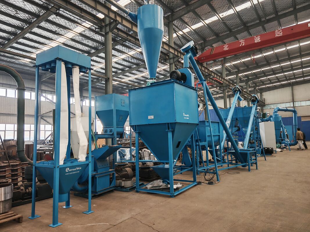 Mühendis rehberi kuruluşu ve 380V / 50Hz / 3 fazlı güç kaynağı ile özelleştirilebilir hayvan yemleri peletize hattı